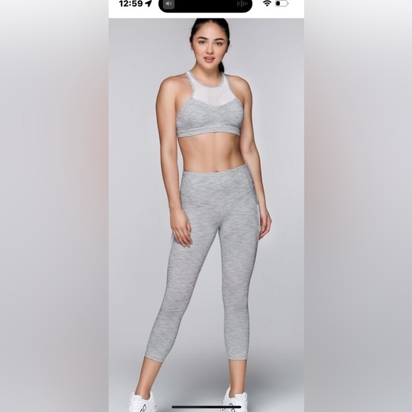 Lorna Jane “ move freely” sports bra Gray marl stripe X Small pre owned - Picture 2 of 10